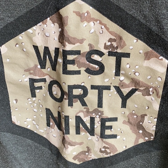 West 49 M (10/12) Short Sleeve Tee - Picture 5 of 6